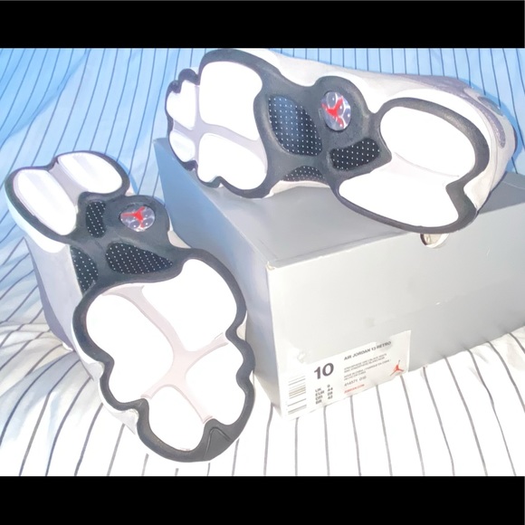 AIR JORDAN 13 RETRO size10 by NIKE. Never worn and brand new. STOCK X verified - Picture 4 of 6